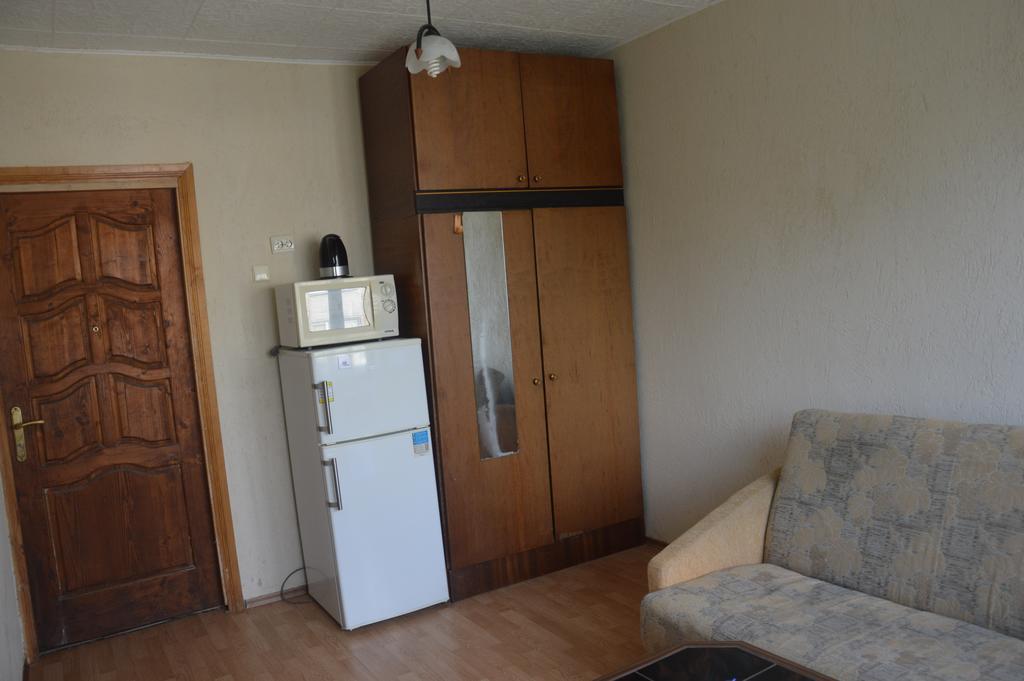 Chernobyl Type Rooms In A Block Flat House Siauliai  Bagian luar foto