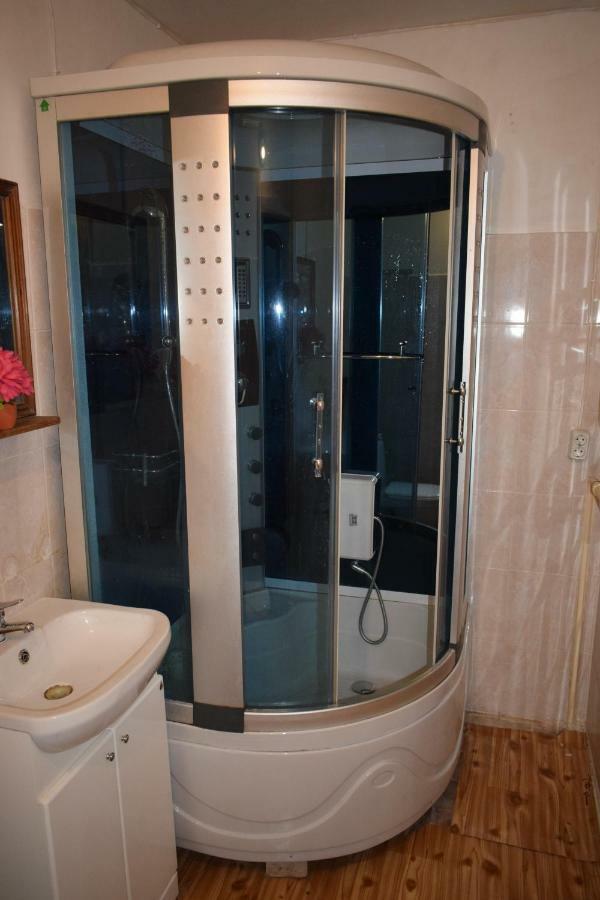 Chernobyl Type Rooms In A Block Flat House Siauliai  Bagian luar foto