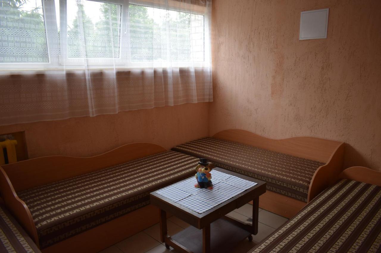Chernobyl Type Rooms In A Block Flat House Siauliai  Bagian luar foto