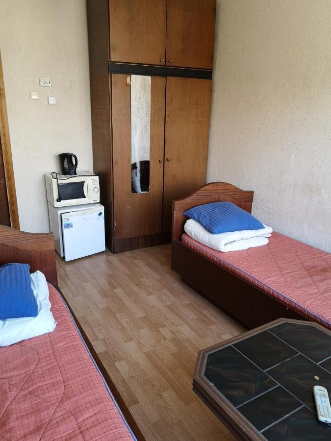 Chernobyl Type Rooms In A Block Flat House Siauliai  Bagian luar foto